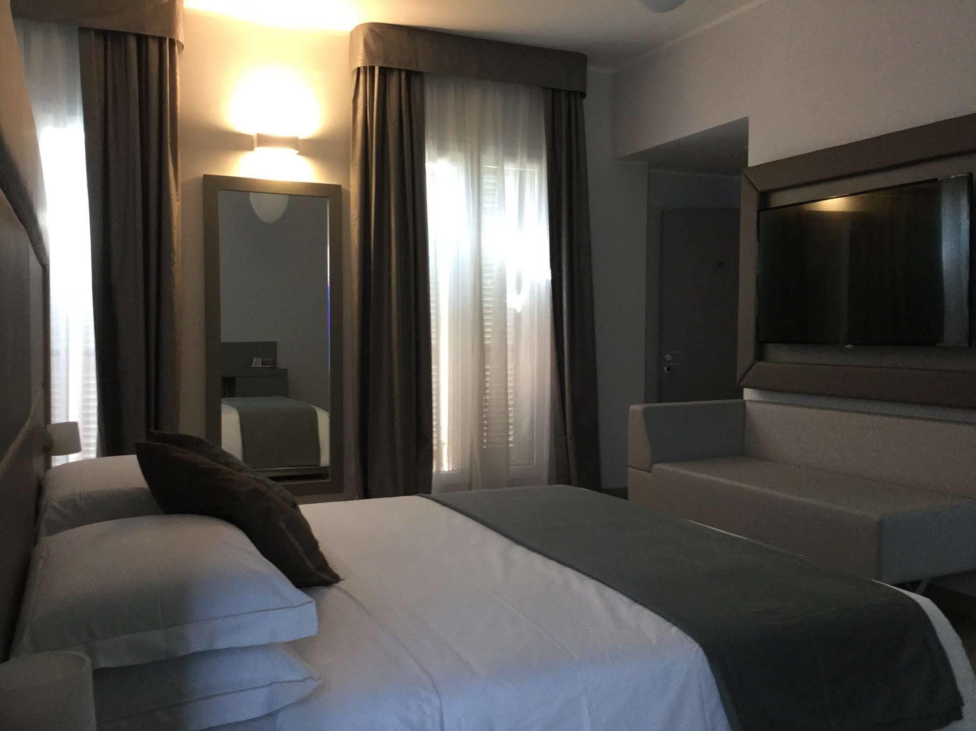 Clerici Boutique Hotel Milan Luaran gambar